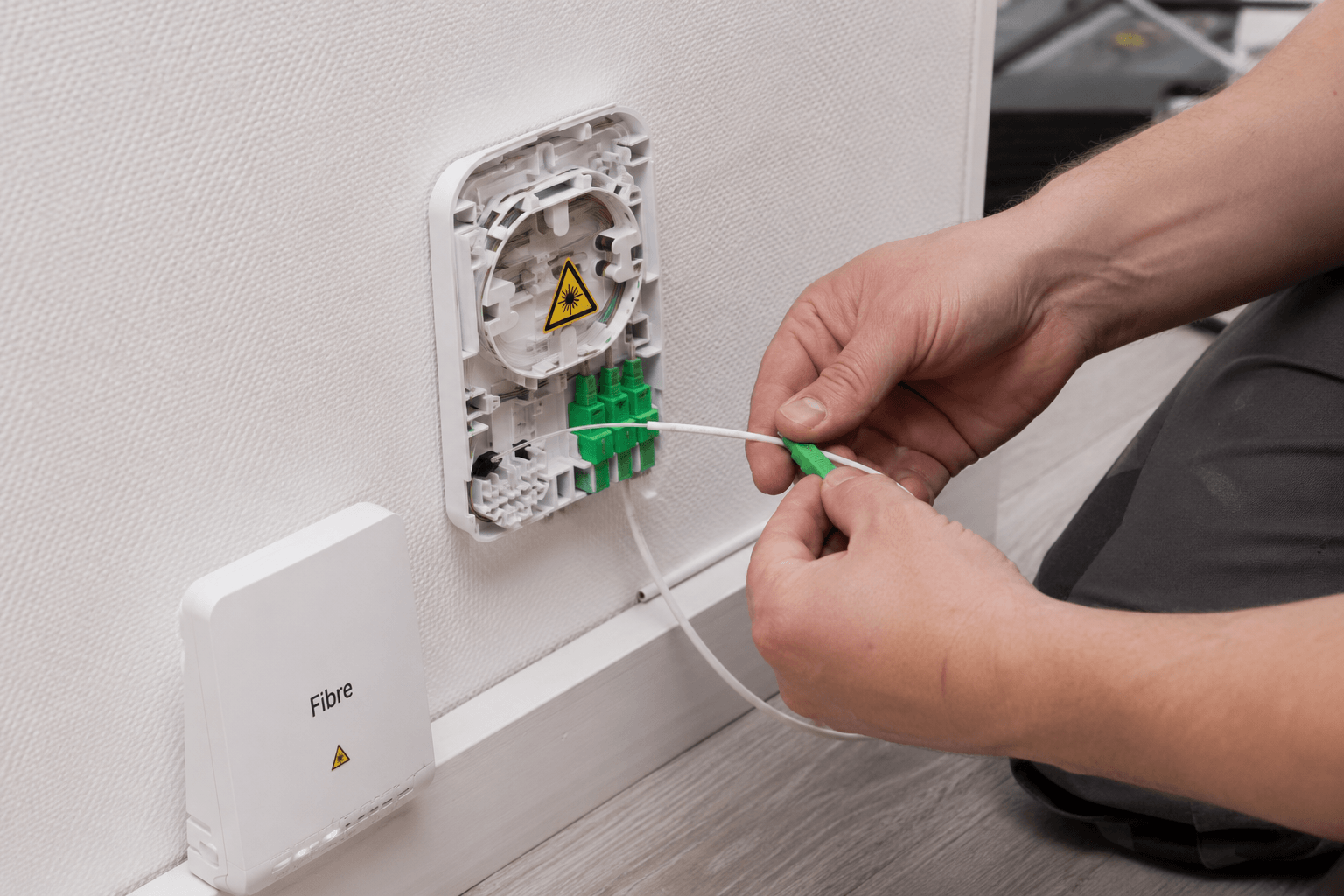 Installation fibre sans accord du propriétaire : vos droits, la procédure et les recours